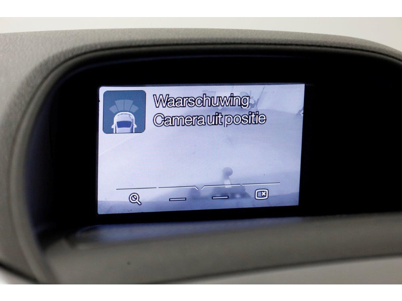 38444591-ford-transit-custom-15