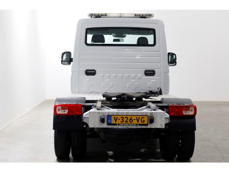 39346310-volkswagen-crafter-5