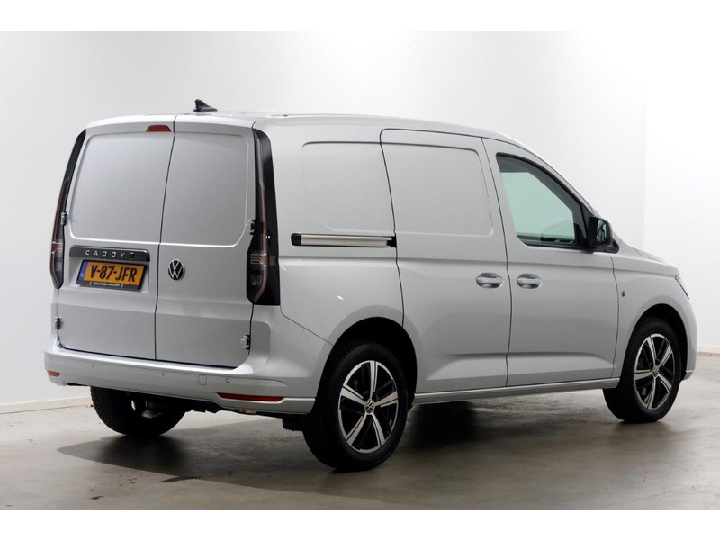 41106687-volkswagen-caddy-2