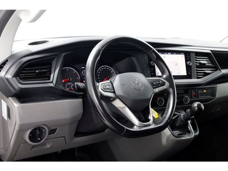 41949825-volkswagen-transporter-16