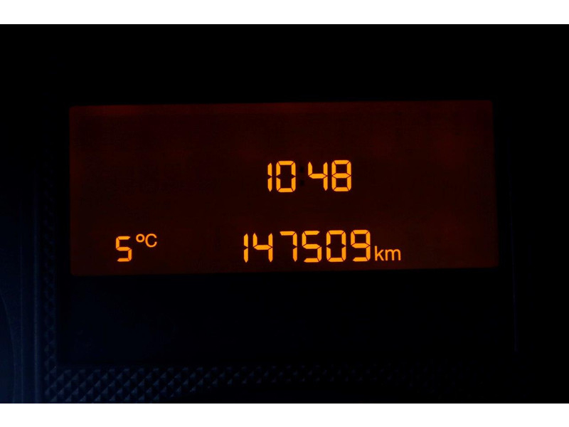 42052167-citroen-jumper-15