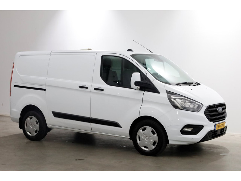 42326697-ford-transit-custom-10