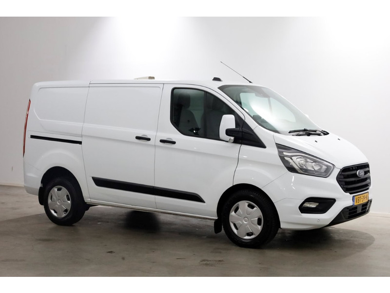 42358017-ford-transit-custom-10
