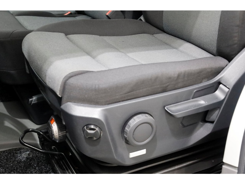 42378080-volkswagen-crafter-19