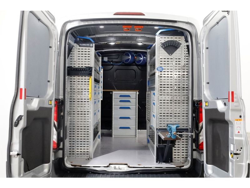42444723-ford-transit-3