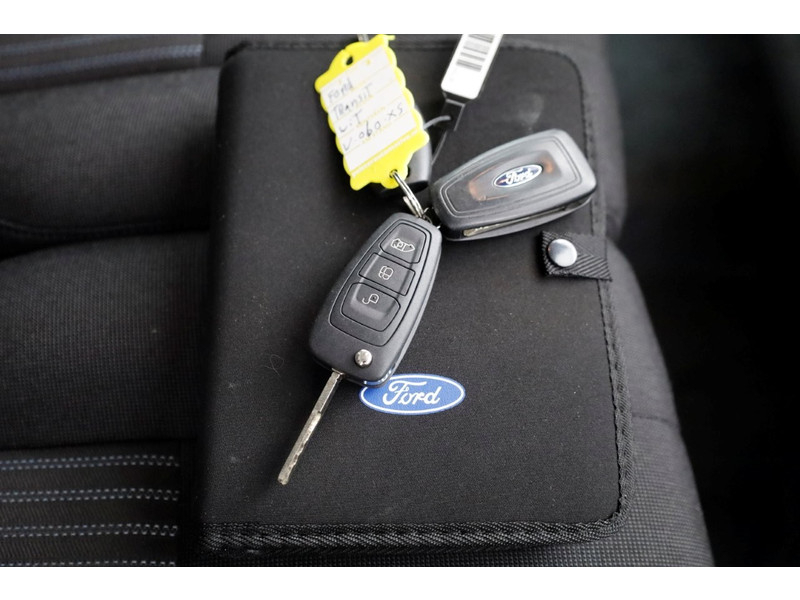 42444723-ford-transit-9