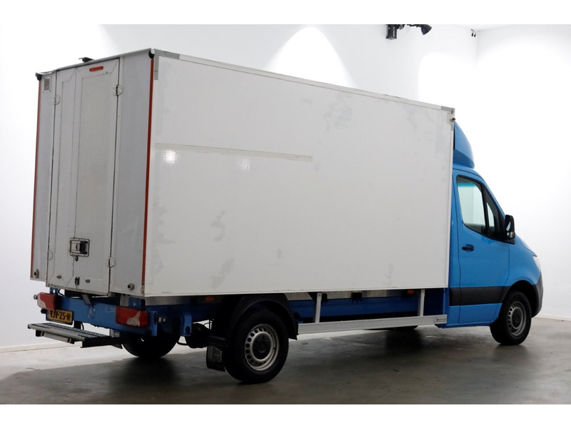 42445075-mercedes-benz-sprinter-2