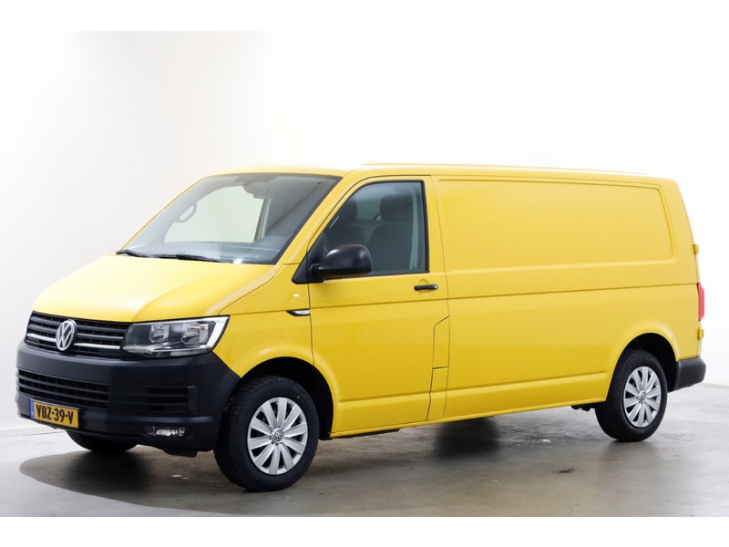 42573570-volkswagen-transporter-8