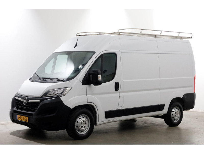 42710201-opel-movano-8