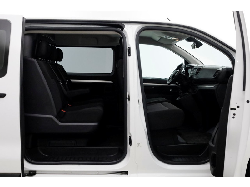 42739009-opel-vivaro-3