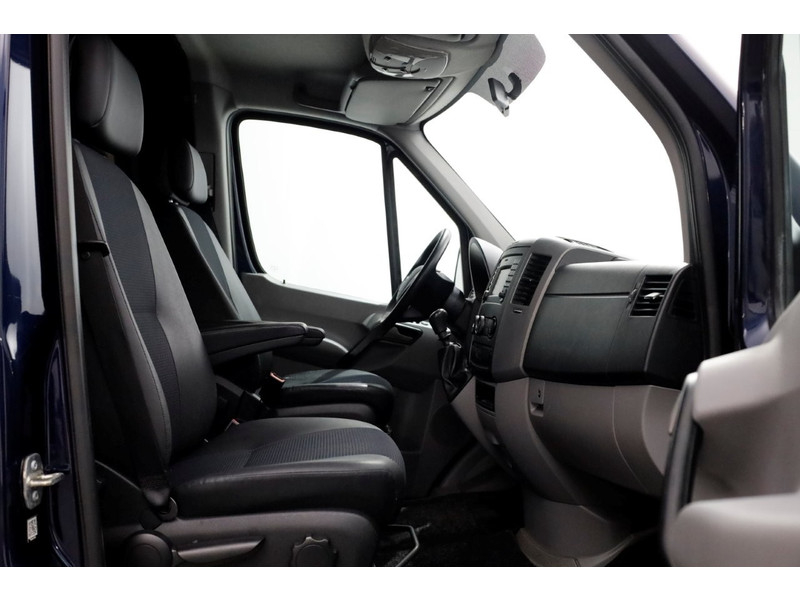 42791001-mercedes-benz-sprinter-3