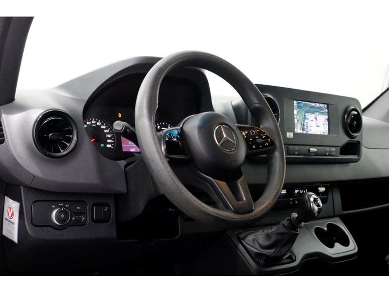 42876734-mercedes-benz-sprinter-13