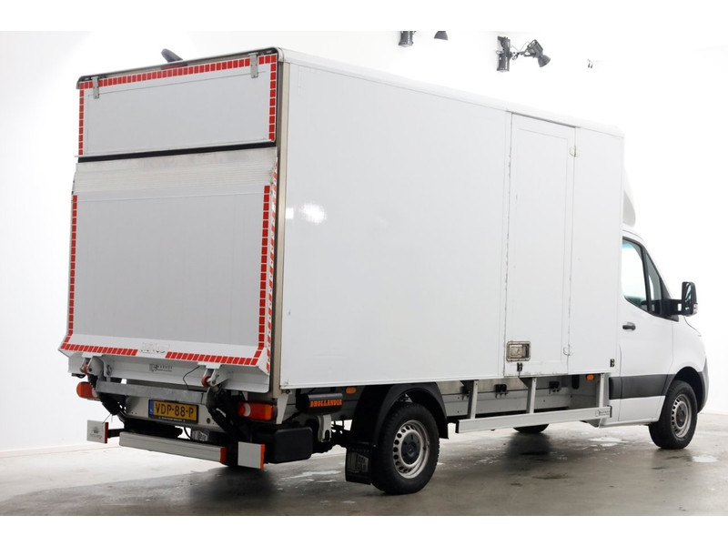 42876734-mercedes-benz-sprinter-2