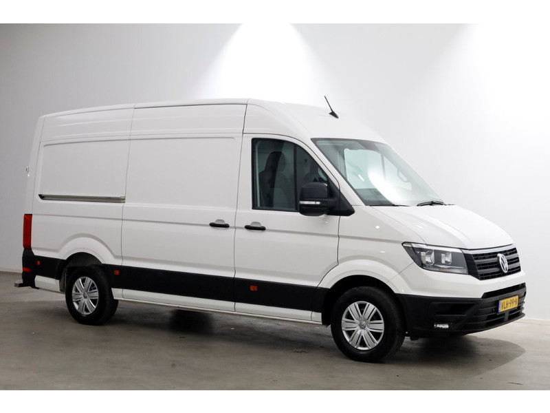 42991848-volkswagen-crafter-10
