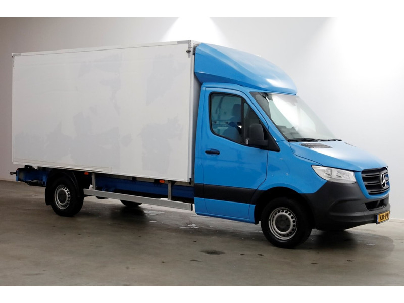 43165753-mercedes-benz-sprinter-10