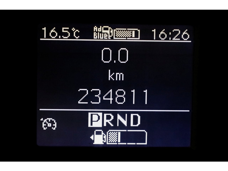 43165753-mercedes-benz-sprinter-15