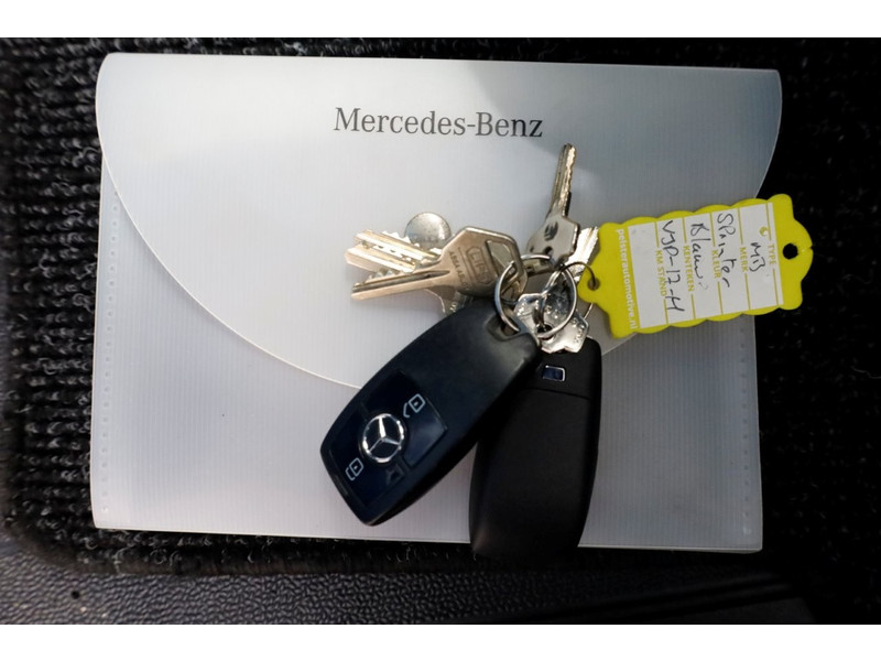 43165753-mercedes-benz-sprinter-6