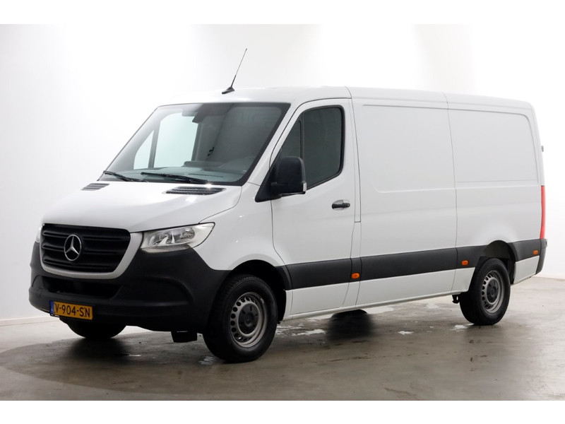 43166493-mercedes-benz-sprinter-8