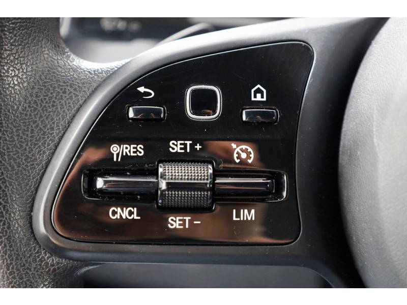 43671978-mercedes-benz-sprinter-15