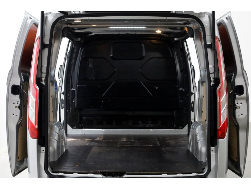 43768609-ford-transit-custom-5