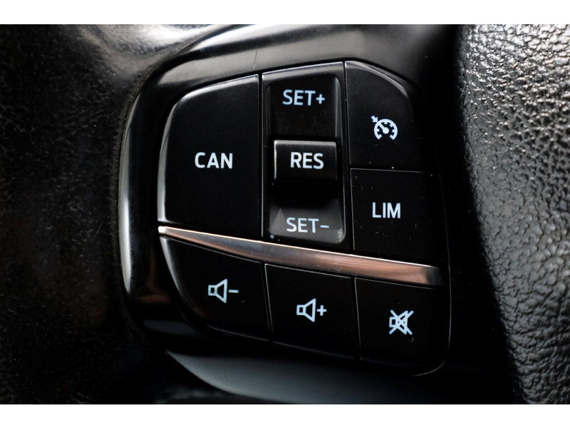 44370511-ford-transit-custom-19