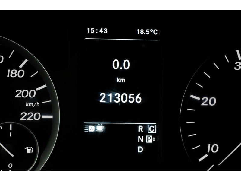 44381846-mercedes-benz-vito-17