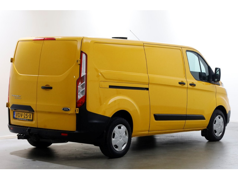 44434046-ford-transit-custom-2