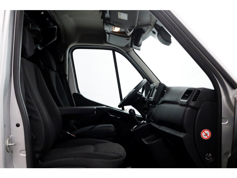 44537196-opel-movano-3