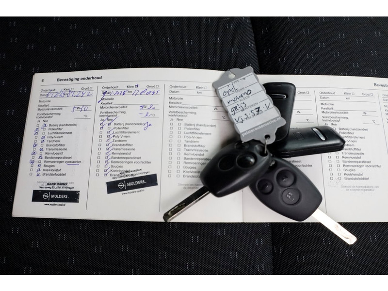 44537196-opel-movano-6