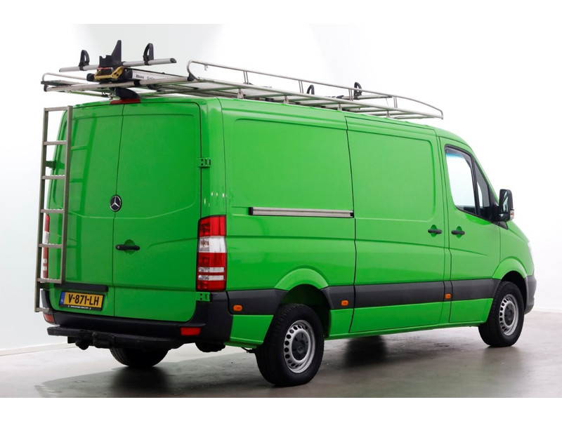 44716416-mercedes-benz-sprinter-2