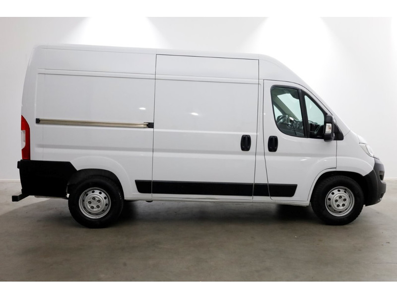 44725270-opel-movano-6