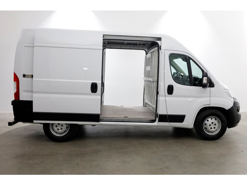 44725270-opel-movano-7