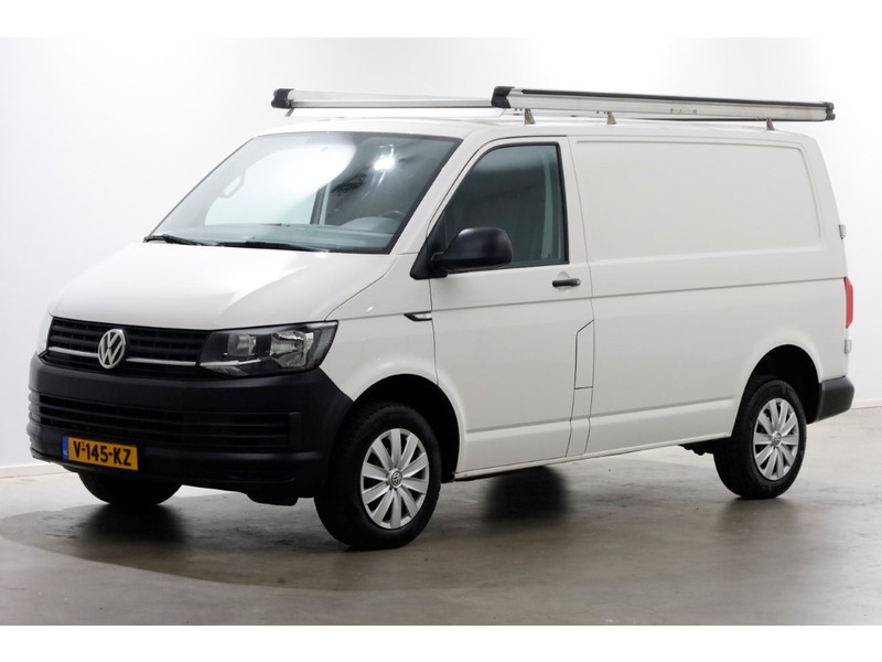 44939674-volkswagen-transporter-8