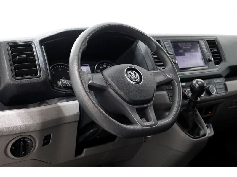 45412524-volkswagen-crafter-13