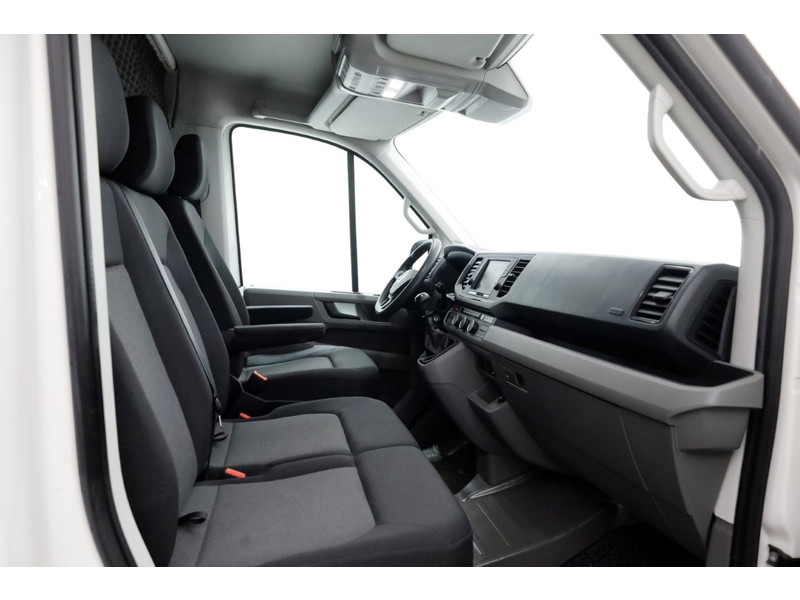 45412524-volkswagen-crafter-5