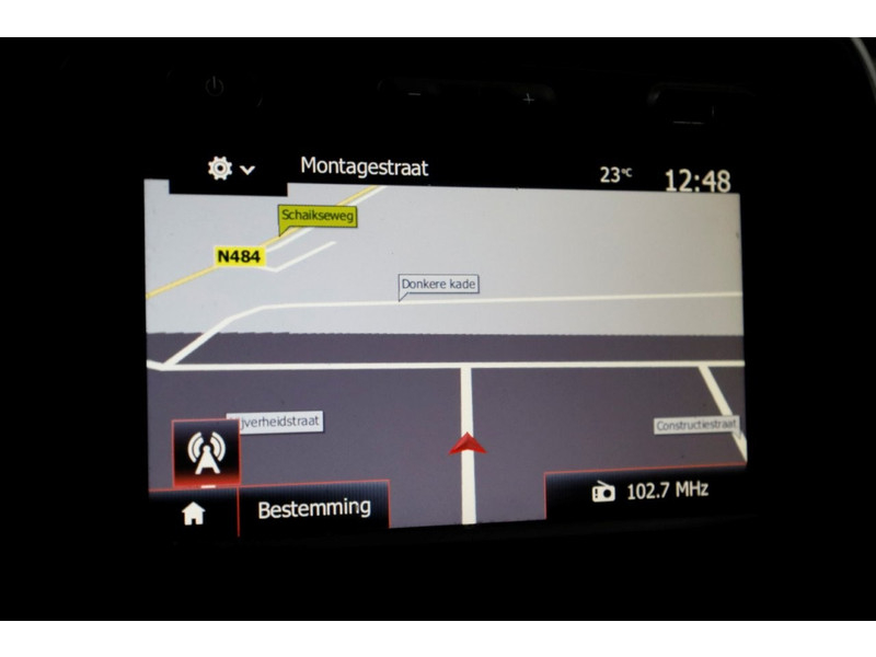 45737522-renault-trafic-16