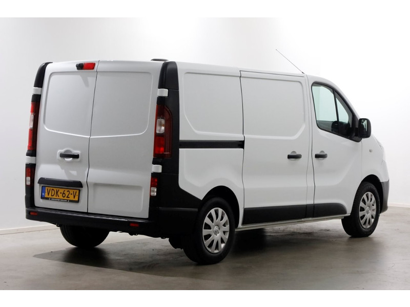 45737522-renault-trafic-2