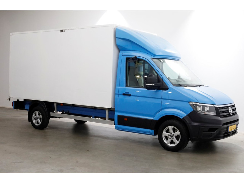 45877015-volkswagen-crafter-9
