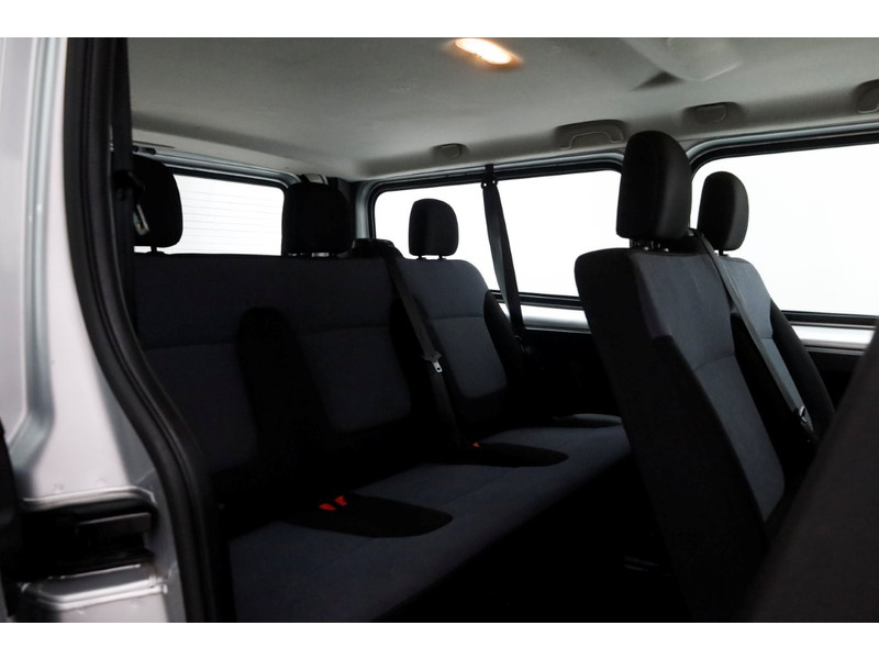45994563-opel-vivaro-7