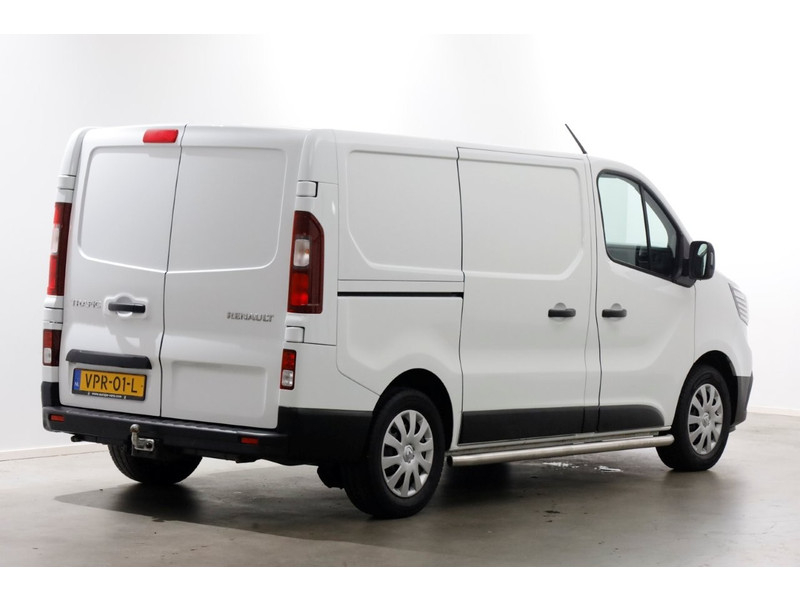 46074653-renault-trafic-2