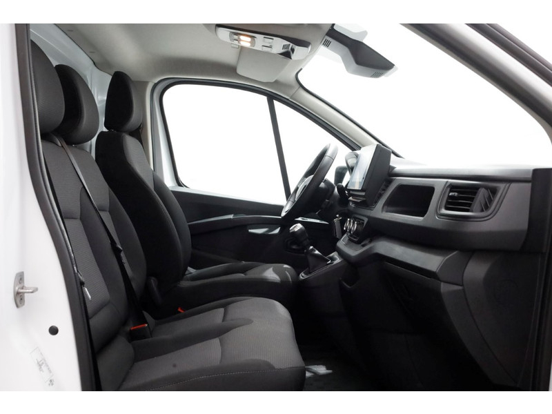 46074653-renault-trafic-3