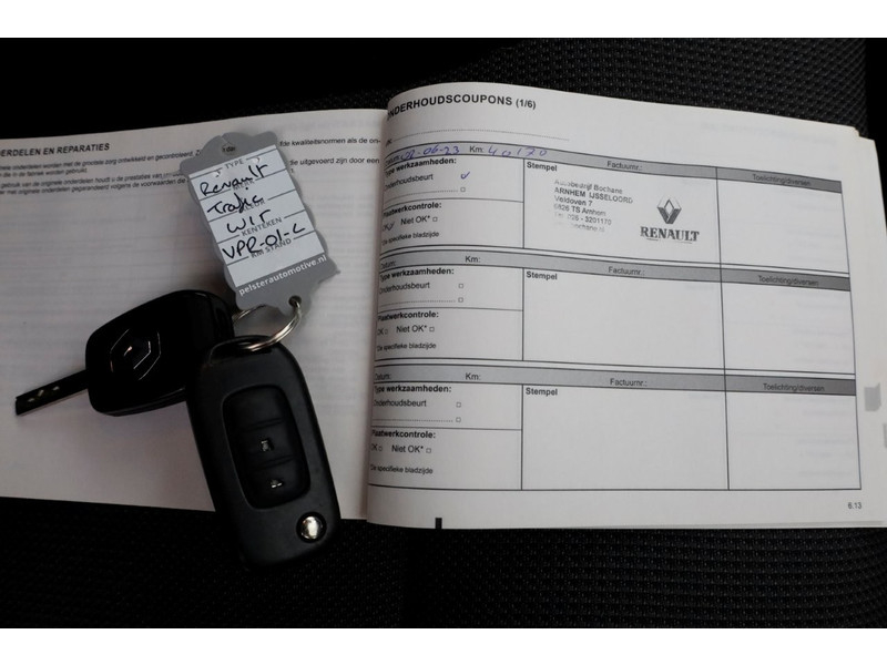 46074653-renault-trafic-5