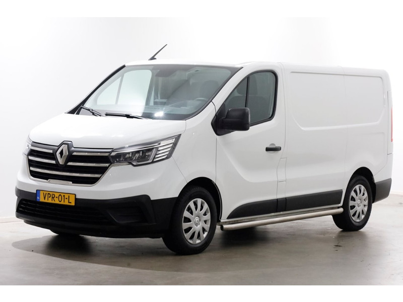46074653-renault-trafic-8