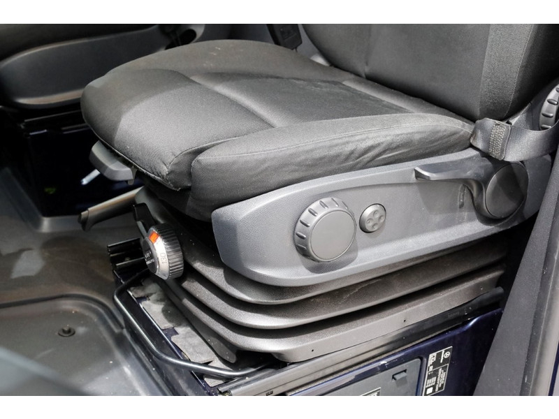 46396254-mercedes-benz-sprinter-15