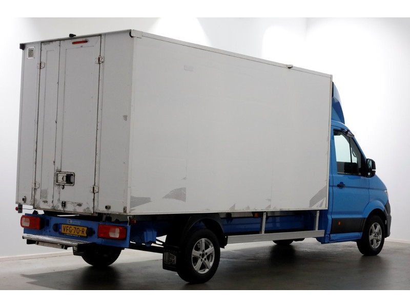 46520213-volkswagen-crafter-2