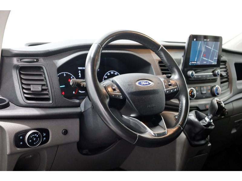 46561544-ford-transit-custom-12