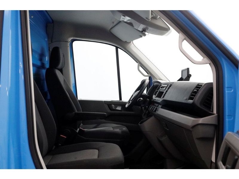 46603254-volkswagen-crafter-3