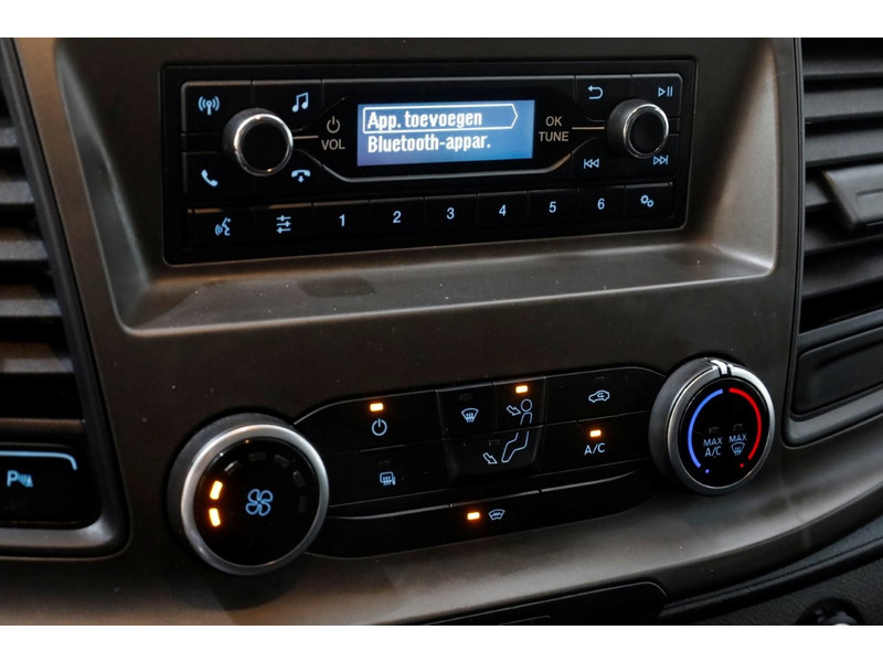 46745147-ford-transit-custom-13