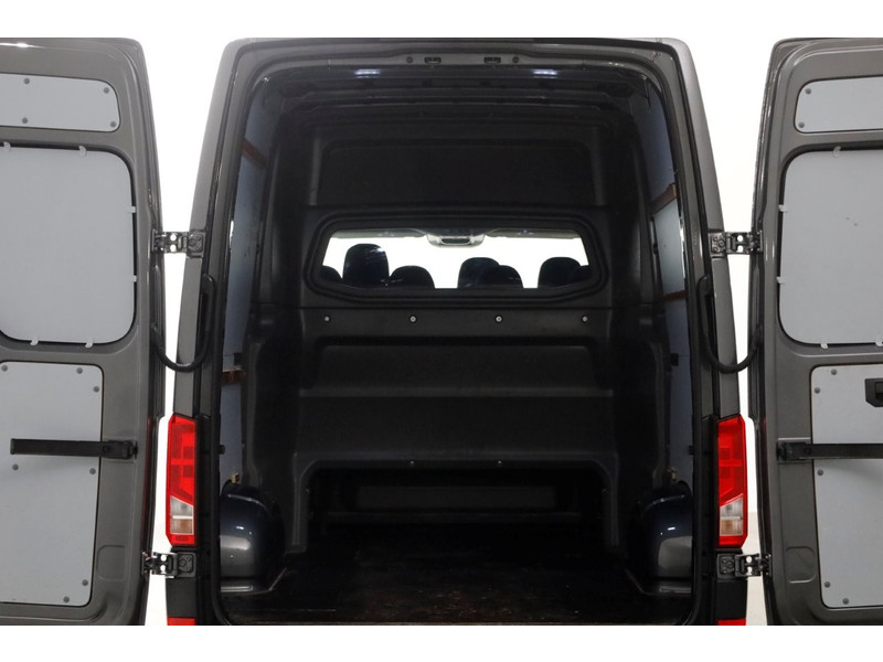 46745424-volkswagen-crafter-5
