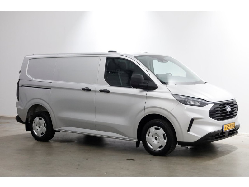 46760369-ford-transit-custom-10